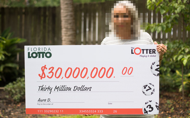 Победительница американской лотереи из Панамы с чеком на $30 млн